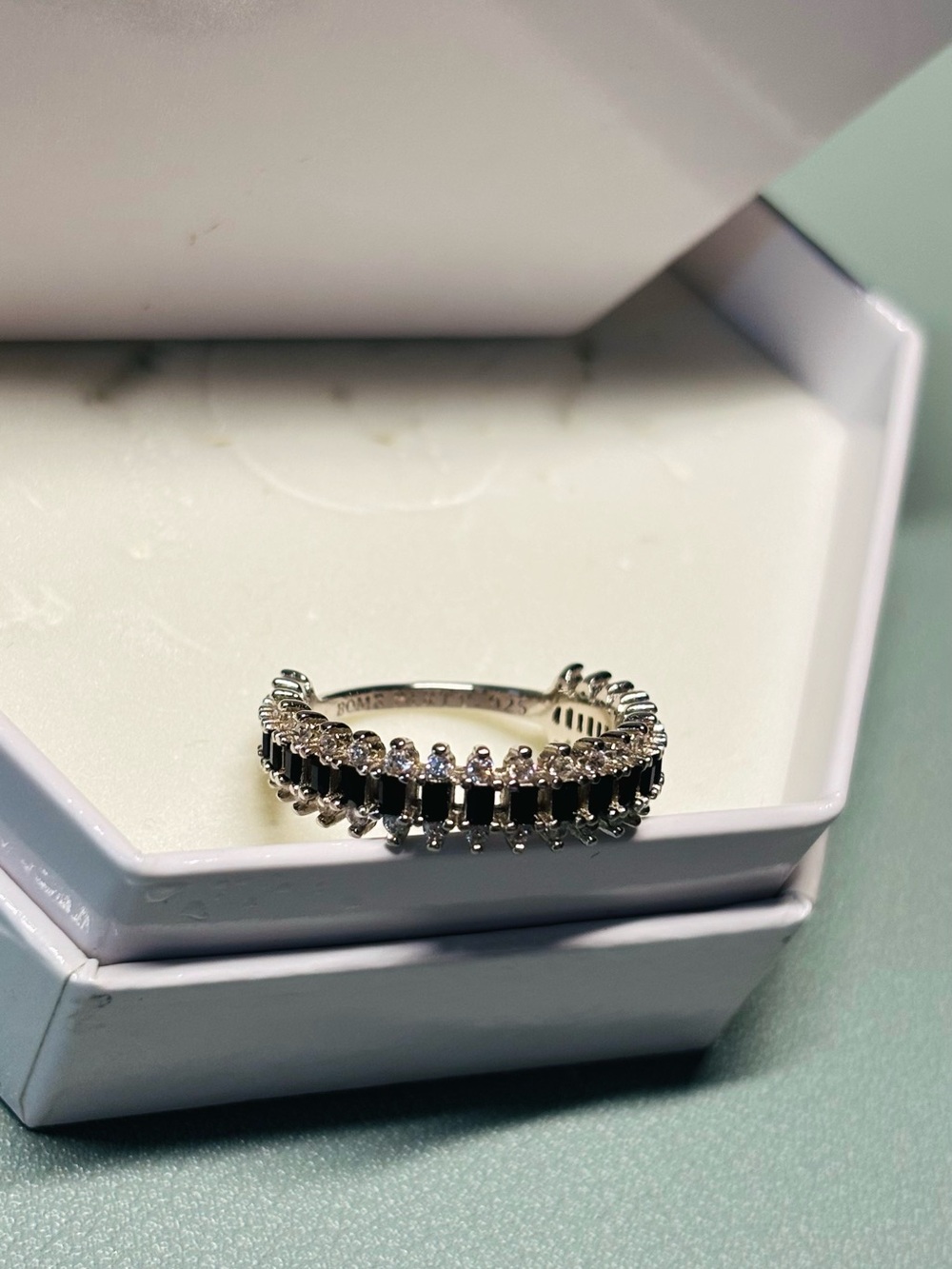 Sterling Silver Black and Clear Stone Eternity Ring size 6